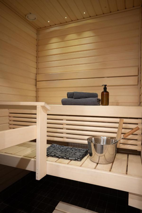 Scandi In Near Uni, Free Parking *